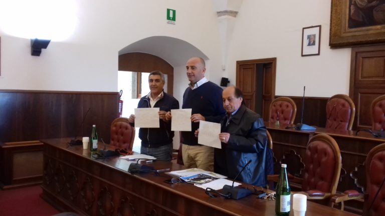 Minturno, raggiunto in un anno il 65,43% di differenziata, ora punta a diventare un comune “plastic free”