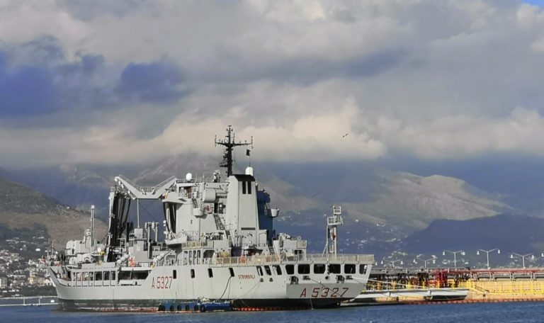 Nave Stromboli a Gaeta, terminata la sosta operativa