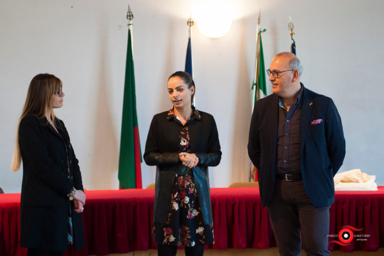 Itri: tre giovanissime ballerine della Dance Art premiate dal Sindaco Fargiorgio