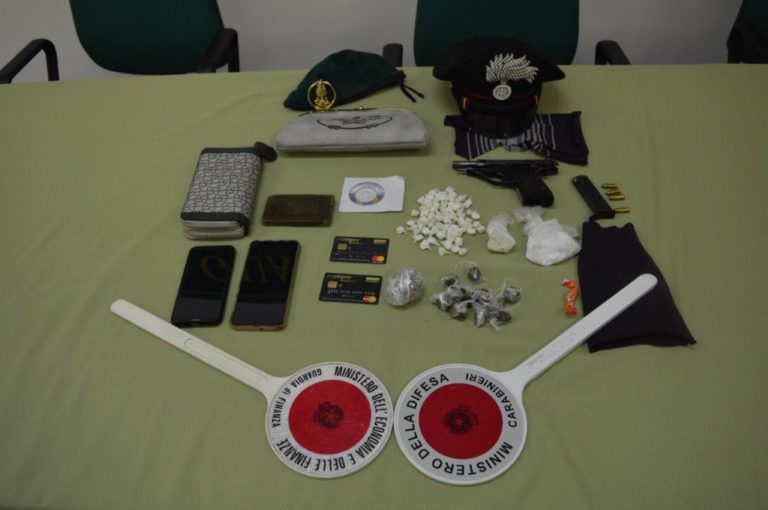 MINTURNO – COPPIA IN MANETTE – BLITZ ANTIDROGA DI CARABINIERI E GUARDIA DI FINANZA