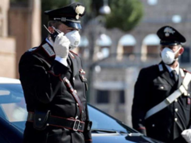 FORMIA: INCENDIA UN NEGOZIO E TENTA LA FUGA, DENUNCIATO GIOVANE DAI CARABINIERI