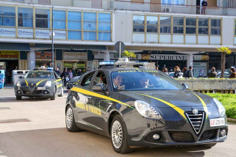 FORMIA / MINTURNO – Sequestrati denaro e beni per un ammontare complessivo per oltre 8 milioni di euro