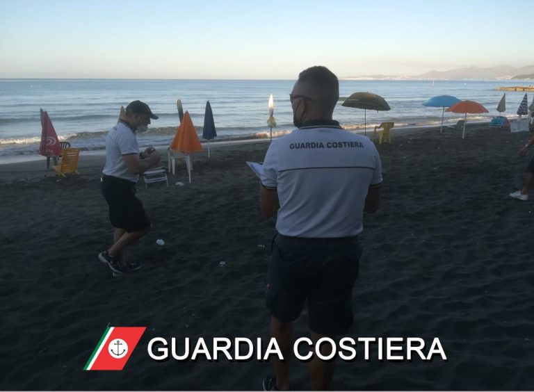 A SCAURI E MARINA DI MINTURNO LA GUARDIA COSTIERA ELEVA 82 VERBALI E SEQUESTRI PER VIOLAZIONI ALL’UTILIZZO DEGLI ARENILI