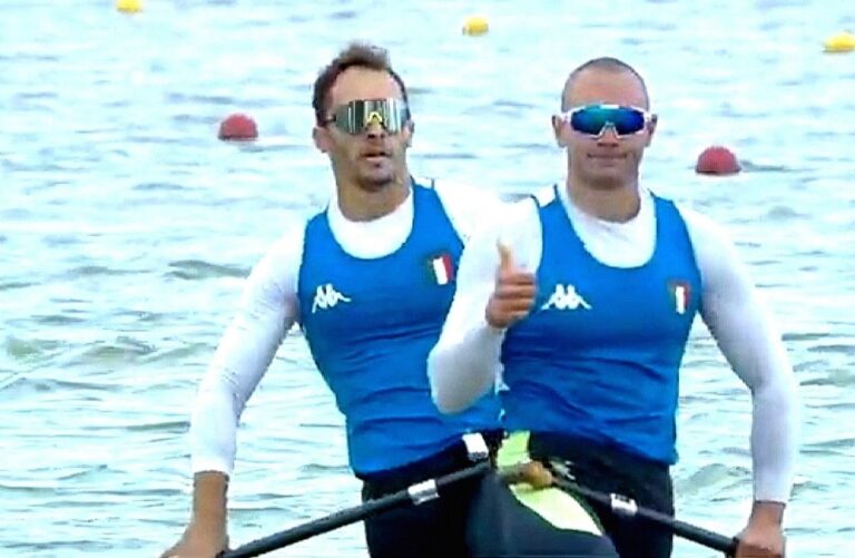 IL GRUPPO SPORTIVO FIAMME ORO SI COPRE DI GLORIA NELLA CANOA IN UNGHERIA