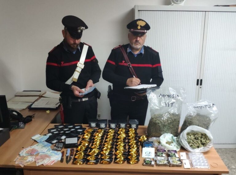 ARRESTATO UN VENTICINQUENNE CON BEN 4 KG. DI STUPEFACENTI IN CASA