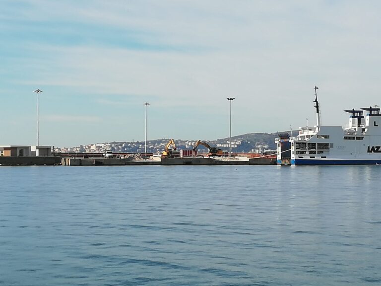 FORMIA: ADEGUAMENTO DEI NUOVI ORMEGGI PER LE NAVI TRAGHETTO CON LE ISOLE PONZIANE