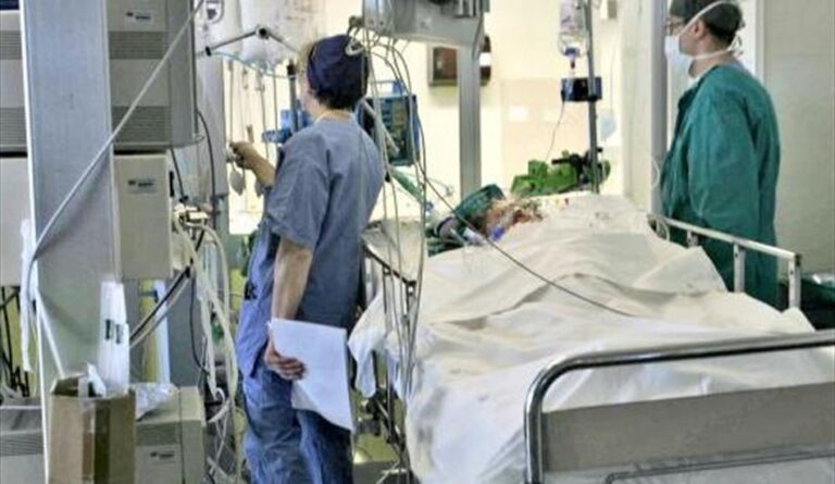 RICOVERATA IN TERAPIA INTENSIVA GIOVANE DONNA PER OVERDOSE, POLIZIA ARRESTA PUSHER