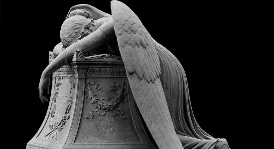 COMMEMORAZIONE DEI DEFUNTI STRAVOLTA DAL COVID-19: L’ARCIVESCOVO SARA’ A FONDI – GAETA E FORMIA