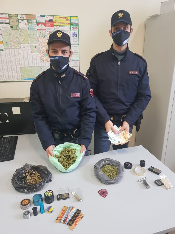 Foto Polizia Latina droga