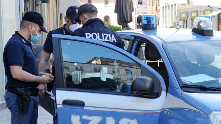 Faida familiare, protagonisti due fratelli e una sorella, la polizia interviene con due arresti