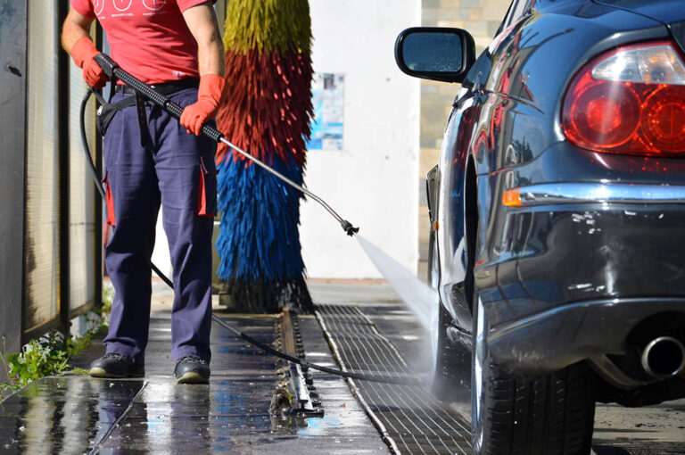 RACKET DEGLI AUTOLAVAGGI, LA SQUADRA MOBILE DELLA POLIZIA ARRESTA DUE EGIZIANI
