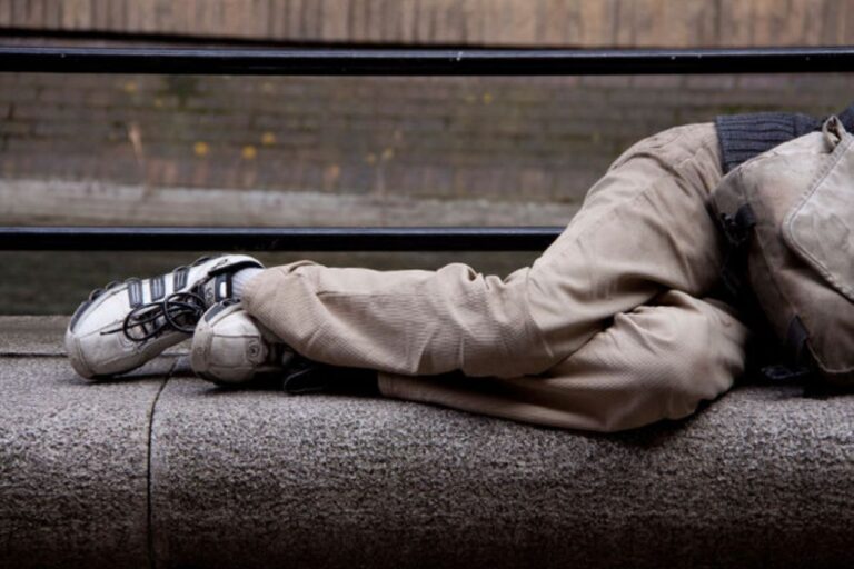 ROMENO SENZA FISSA DIMORA IN ITALIA A DISPOSIZIONE AUTORITA’ PENITENZIARIA