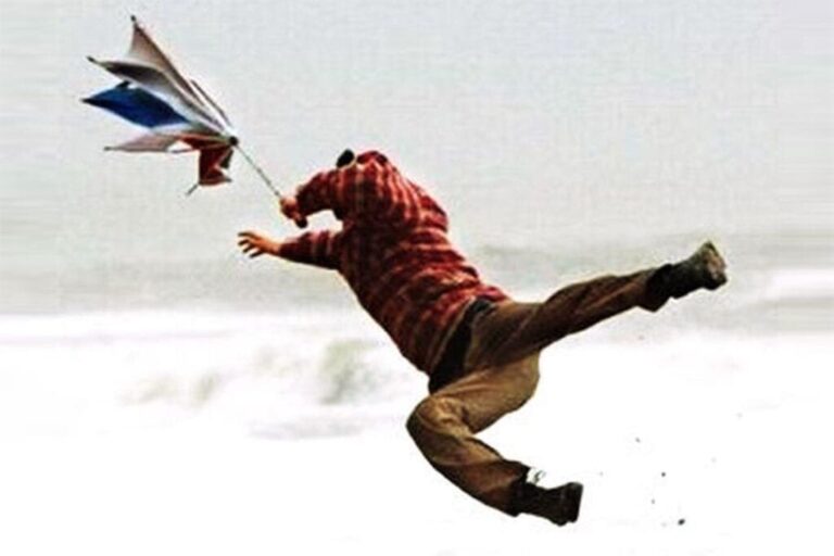 Maltempo: ancora venti di burrasca e nevi al sud, allerta gialla in quattro regioni