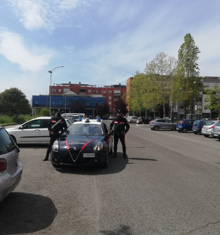 Trentottenne di Cassino ubriaca provoca incidente automobilistico nel centro cittadino di Latina