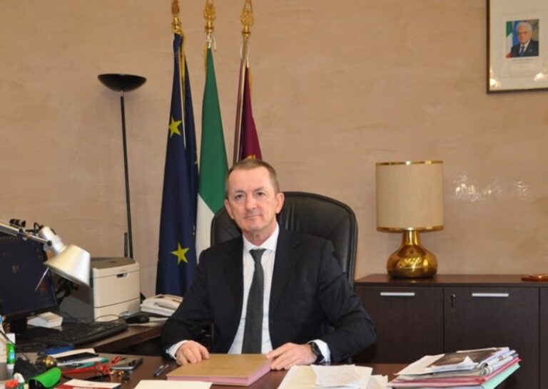 Fondi: Il Questore Michele Maria Spina in visita al Commissariato di Polizia e al Comune