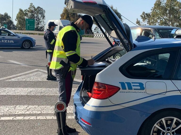 Polizia Stradale “castiga” la movida, gli irresponsabili puniti, ritirate 5 patenti e 100 punti