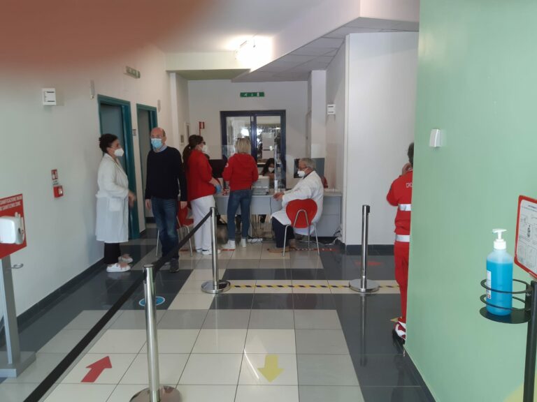 Formia: Clinica Costa è divenuto centro vaccinale per sostenere la campagna anti-covid in corso
