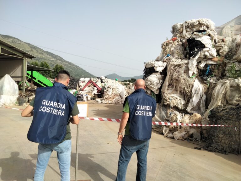 Guardia Costiera, Carabinieri Forestali e Arpa intervengono sulla gestione illegale dei rifiuti