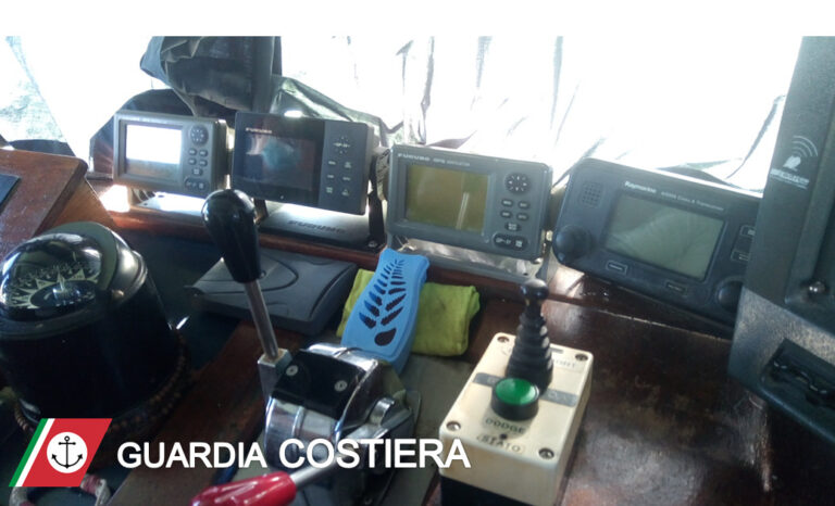 Da Gaeta a Formia: Guardia Costiera esegue controlli a bordo della flotta peschereccia