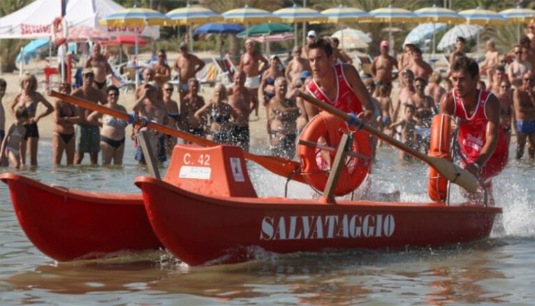 Guardia Costiera Gaeta: a Sant’Agostino salvati da annegamento due donne e ragazzo privo di sensi