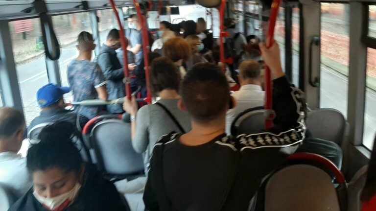 Da Minturno-Scauri a Formia-Gaeta: Trenitalia offre ai viaggiatori domenica bestiale e surreale