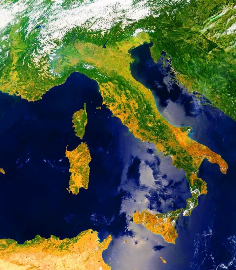 Maltempo: in arrivo temporali a Nord-Est e al Centro, allerta gialla in cinque regioni italiane
