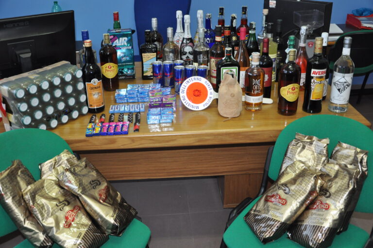 Polizia: rinvenuta tra arbusti refurtiva proveniente da un bar di Sezze, indaga ora la scientifica