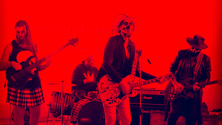 Fondi, Kiss in the Dark: da oggi su tutte le piattaforme l’ultimo brano della band NEW22