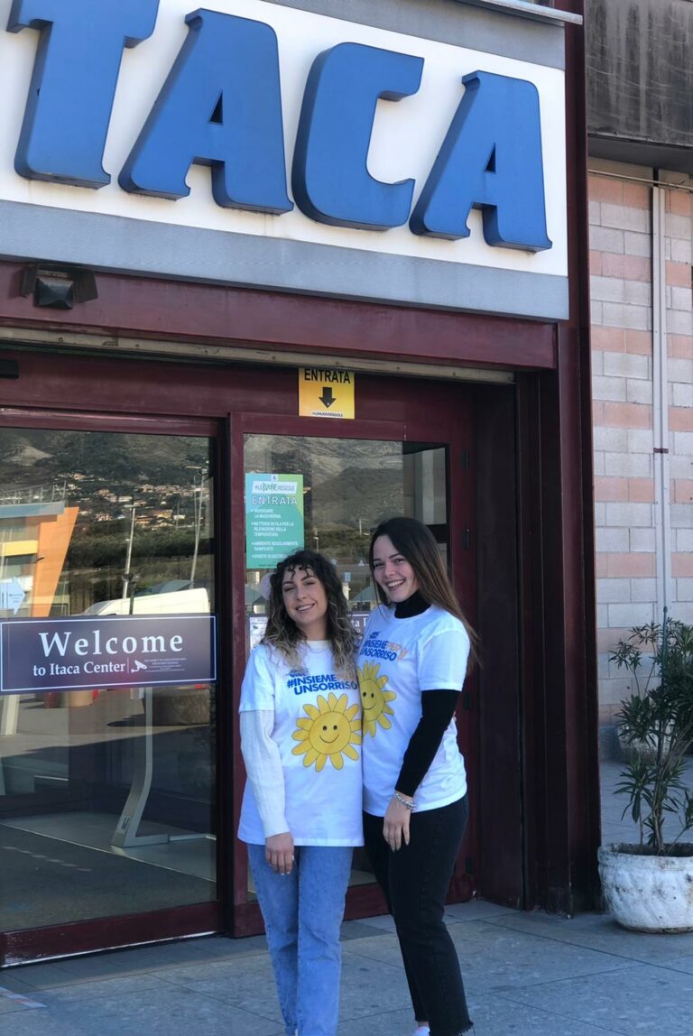 Minturno: Insieme per un Sorriso in trasferta al Centro Commerciale Itaca con 124 giochi raccolti