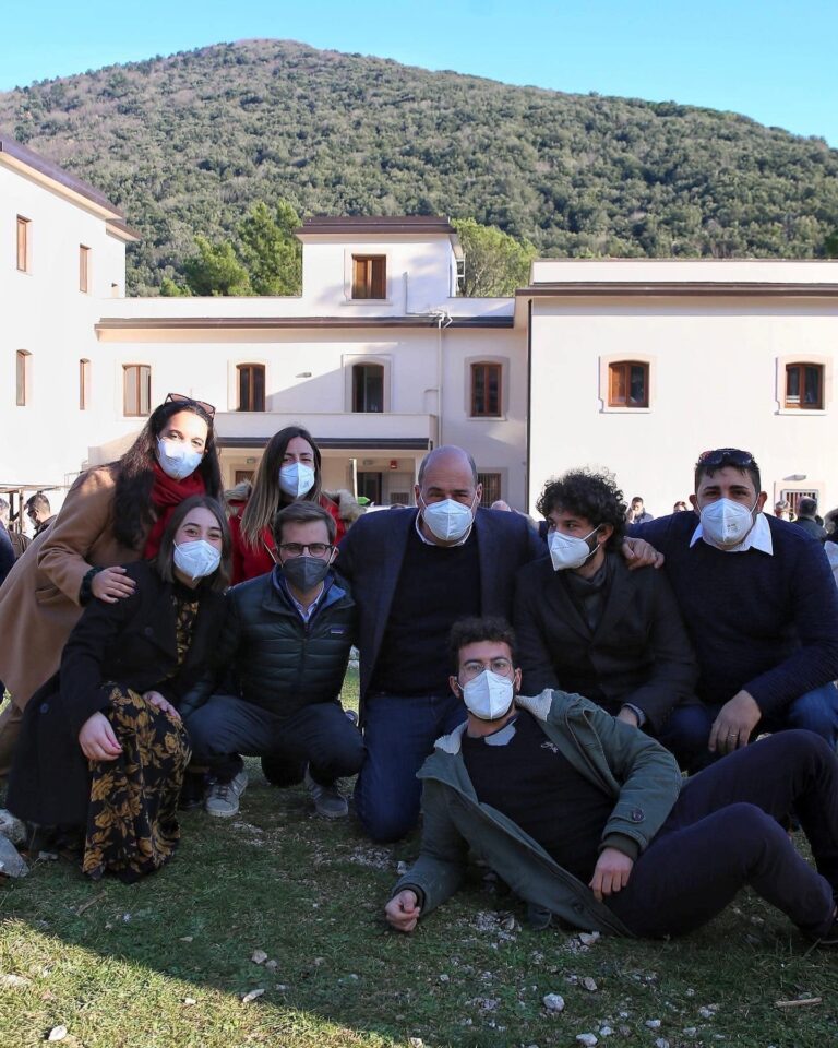 Ostello ad Itri: Zingaretti presente