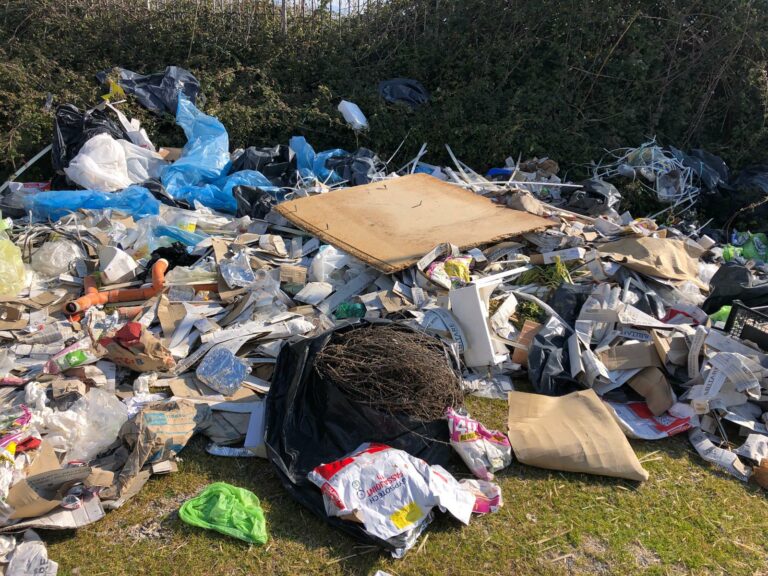 Fondi, raccolta di ingombranti e sanzioni