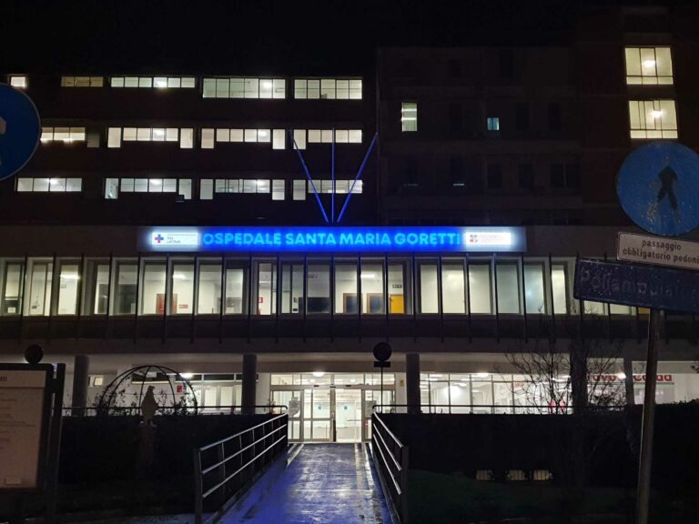 Polizia: Uomo in crisi di astinenza minaccia i sanitari del SERD e poi aggredisce gli agenti intervenuti