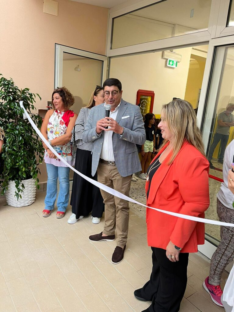 Inizio anno scolastico nella rinnovata scuola primaria Rialto di Castellone