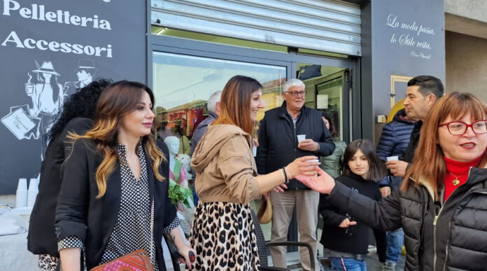 madamoiselle chic apertura