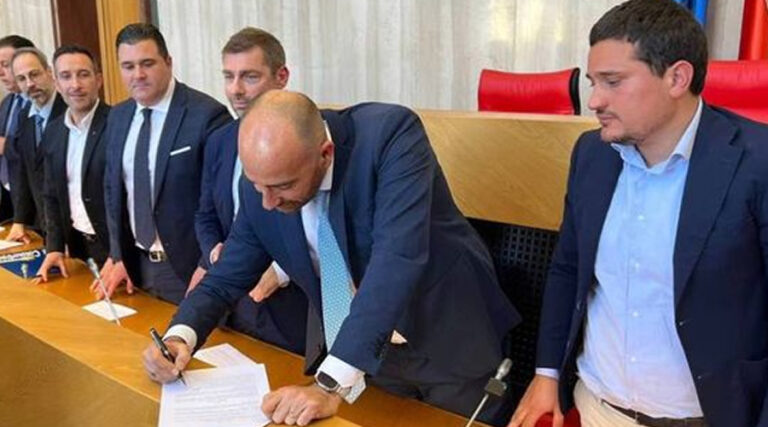 Un protocollo per tutelare il lavoro e la sicurezza dei cantieri. Ad annunciare il capogruppo in Provincia Luca Magliozzi che ora lo vuole portare nei comuni 