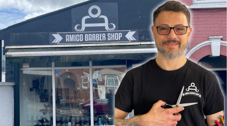 La storia di Salvatore Amico, parrucchiere da uomo che da anni vive nel Regno Unito