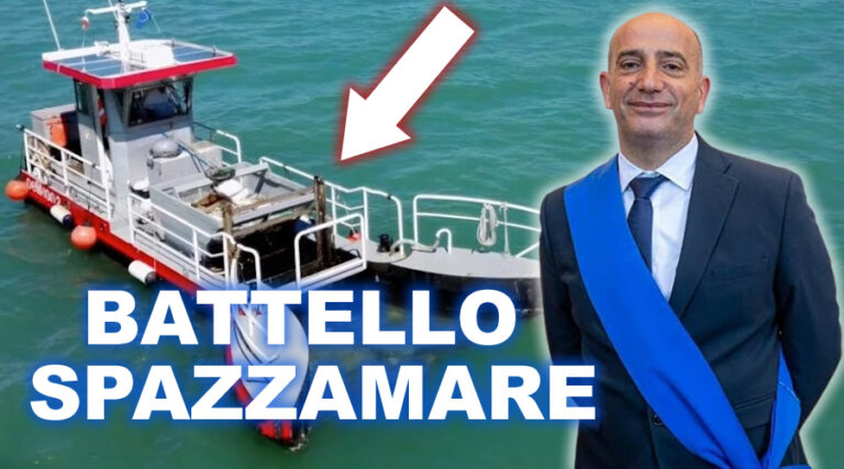 Schiuma in mare e plastiche. In arrivo un battello spazzamare