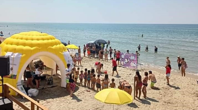 Fondi Fruit Summer: frutta, sport e animazione sulle spiagge di Fondi