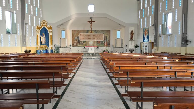 Scauri: stasera venerdì ore 21.30 contempliamo la Sindone con due esperti, progetto vincente di Santa Albina e San Leonardo di Tufo