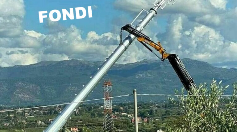 Demolizione impianto di telefonia mobile in Via Mola della Corte