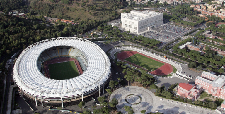 Calcio, all’Olimpico il derby Lazio-Roma