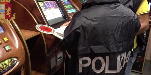 Formia: controllate 8 sale slot dagli Agenti della Polizia di Stato