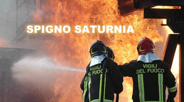 Spigno Saturnia, Incendio in un Capannone: Si eleva una nuvola di fumo nero. Ferito il capoturno
