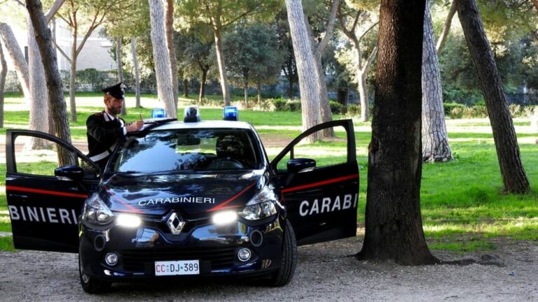 Itri – Doveva essere ai domiciliari ma era nel parco intento a fumare una sigaretta