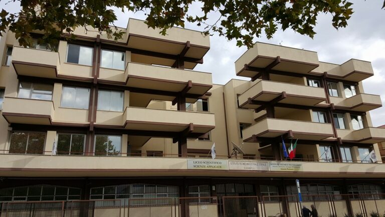 DOCUMENTO DI PROTESTA DEL CONSIGLIO DI ISTITUTO DELL’ITI “A. PACINOTTI” DI FONDI E SS. COSMA EDAMIANO