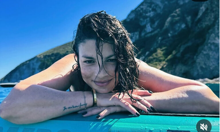 Emma Marrone sceglie Palmarola per le vacanze: la foto su Instagram fa sognare i fan