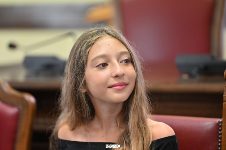 Encomio speciale nell’aula consiliare per la dodicenne gaetana Giulia Coppola protagonista del cortometraggio di successo “Marta vuole giocare”