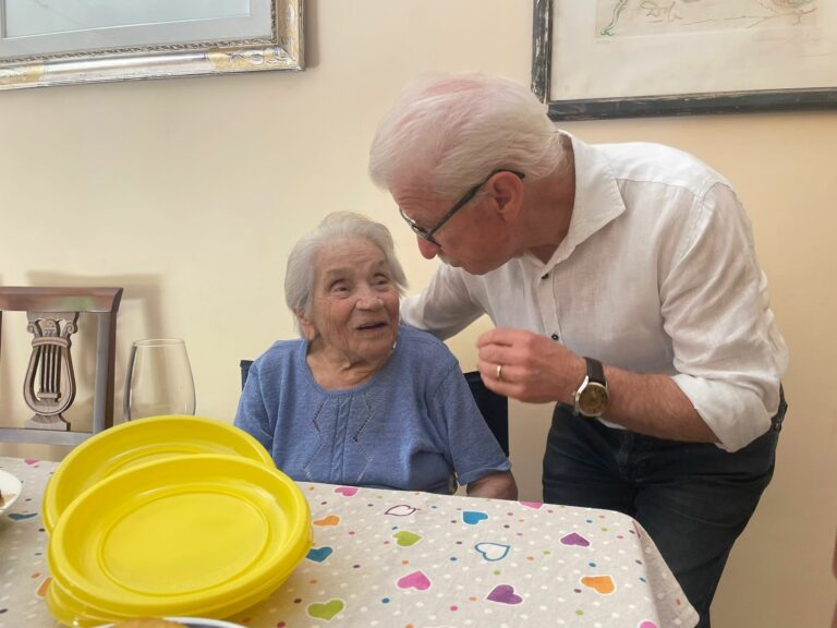 102 anni Agnese Girolami: cambia residenza e si trasferisce a Fondi
