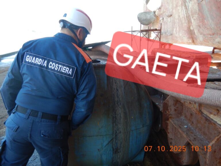 Gaeta – Immettevano le acque sporche direttamente in mare. Sequestrato un cantiere nautico