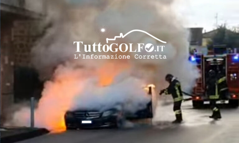 Paura a Santi Cosma e Damiano, auto in fiamme